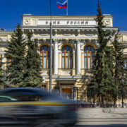 В ЦБ рассказали, как не стать жертвой мошенников