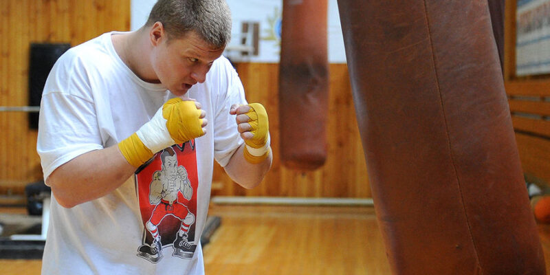 Олимпийский чемпион по боксу покинул пост заместителя губернатора Вологодской области