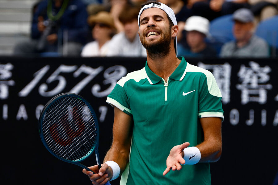 Российский теннисист Хачанов одержал победу на старте Australian Open