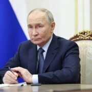 Песков рассказал о просьбе Путина, которую исполнил патриарх Кирилл в храме в Москве